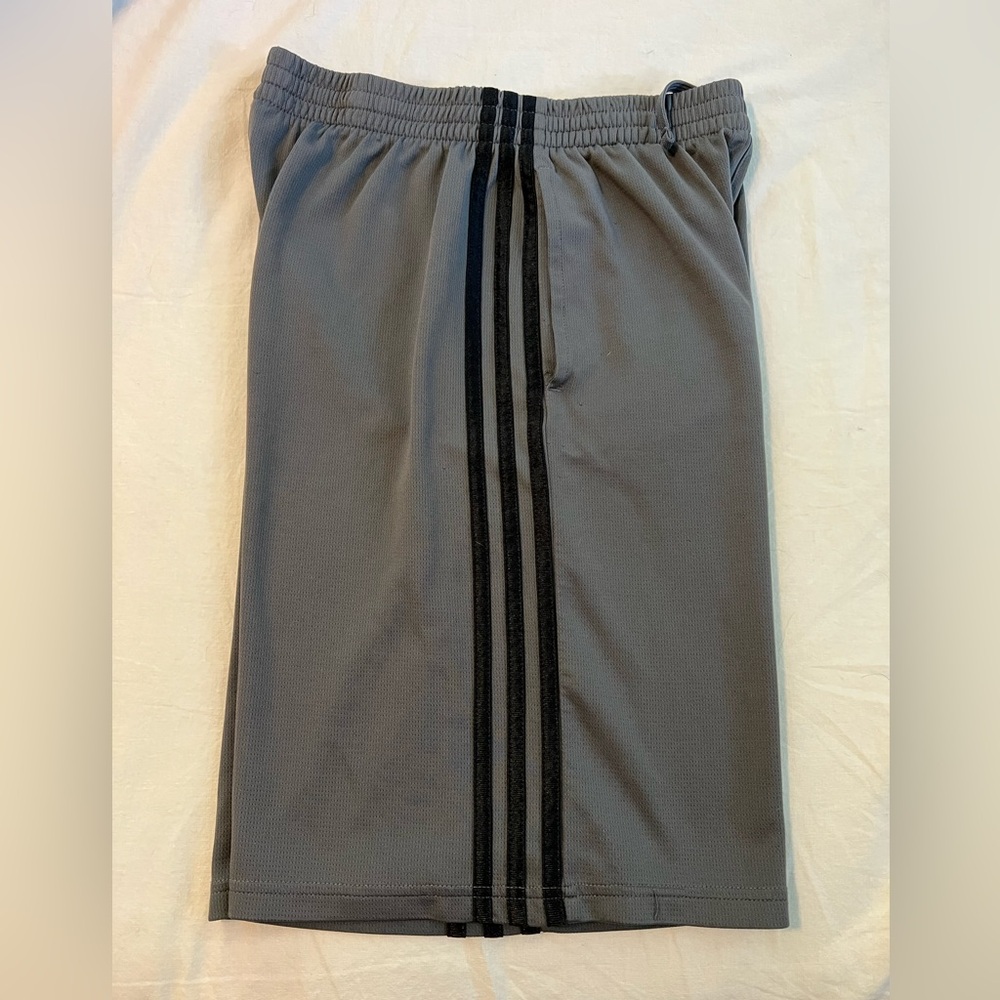 UA Tee and Adidas Shorts - Boys XL - Picture 9 of 11